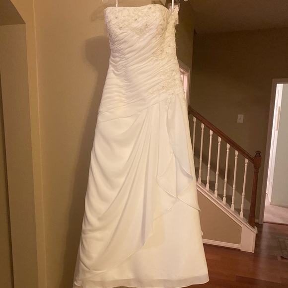 Da Vinci Bridal Style 8371 - Picture 3 of 5